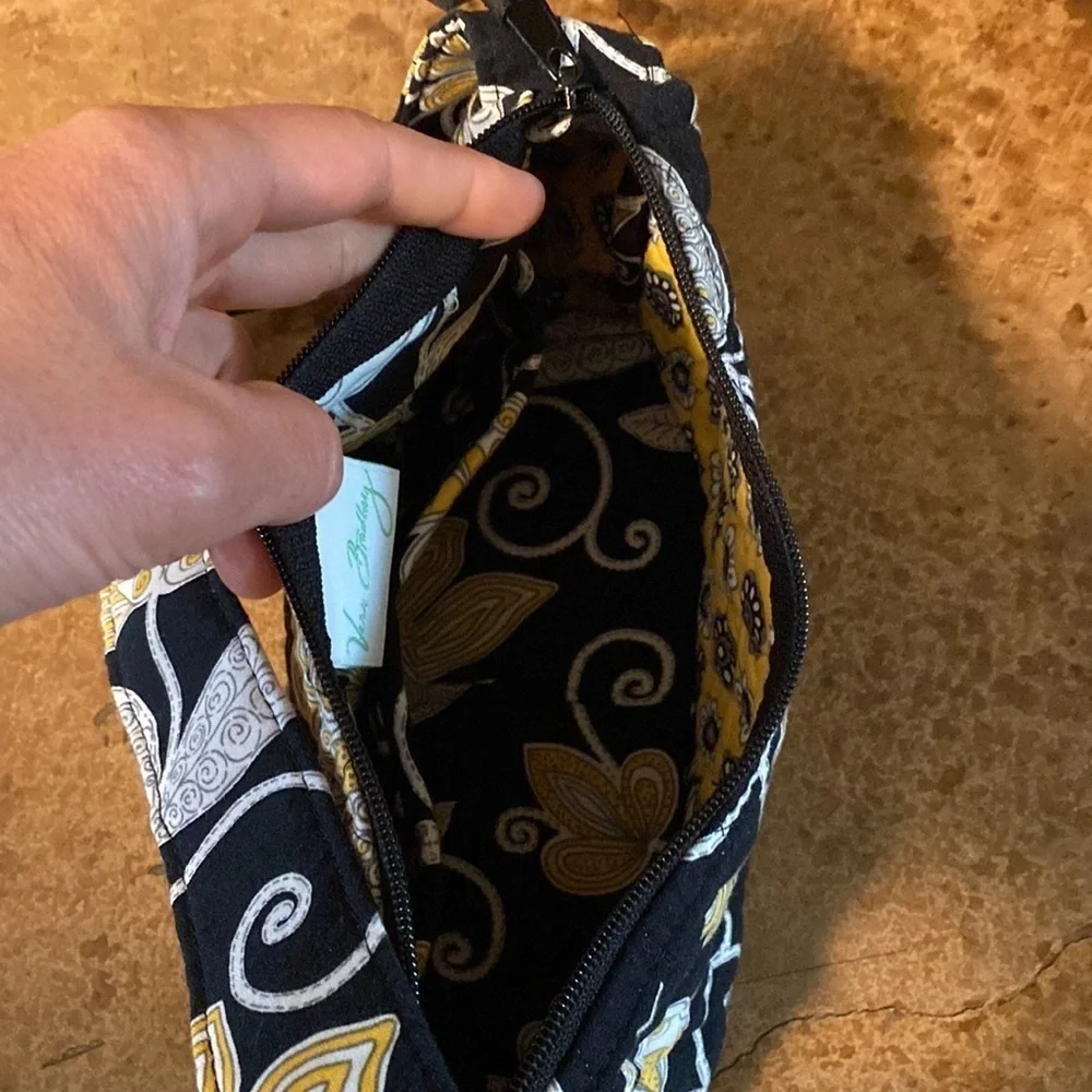 VERA‎ Bradley Maggie small hobo shoulder handbag in retired Yellow Bird print